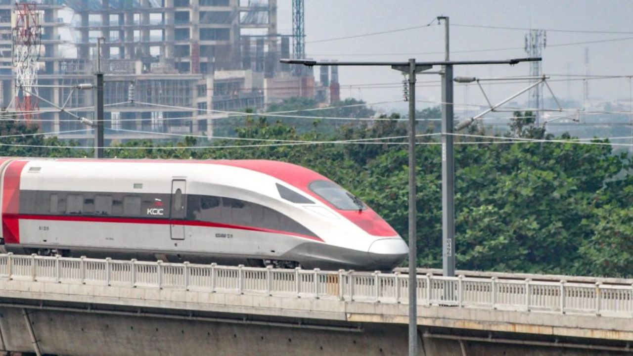 Whoosh - FNA COVER ARTIKEL