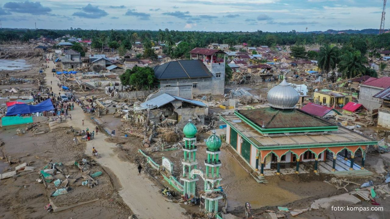 Bencana Sumatera - FNA COVER ARTIKEL (2)