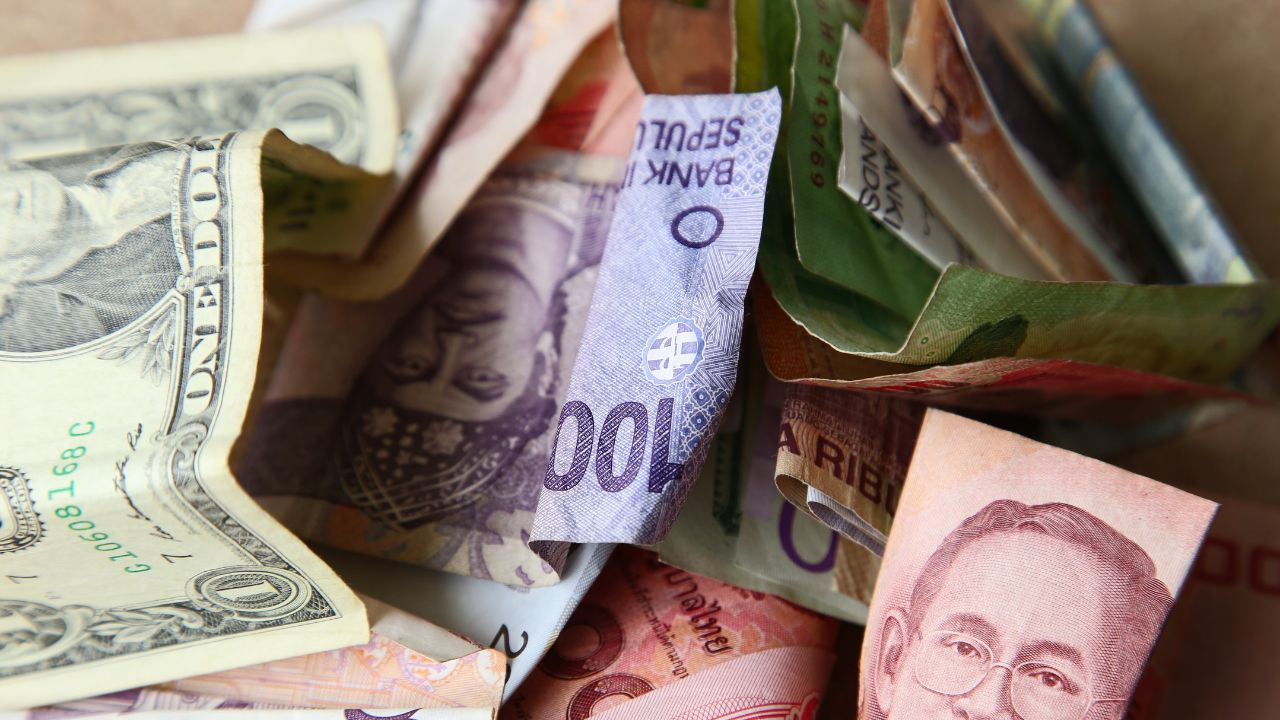 Rupiah jadi mata uang paling stabil