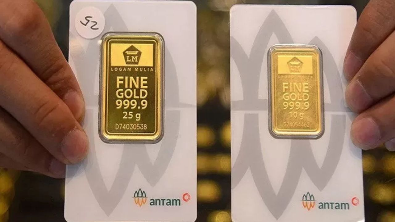 Harga Emas Antam Jumat 9 Januari 2026 Naik